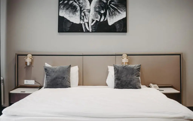Port Marine By Hollywood Hotel