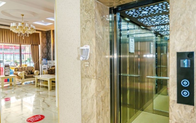 Maris Baku Hotel