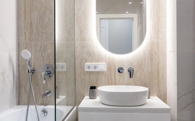 Na Prospekte Dzerzhinskogo Apartments