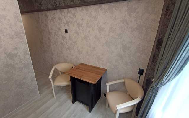 Na Yefremova Dlya Dvoikh Gostey Apartments