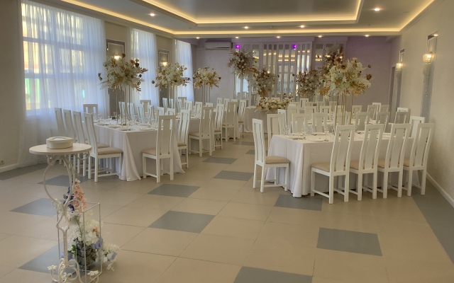 Отель Леман