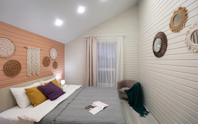 Point 371 Izumrudnyj Guest House
