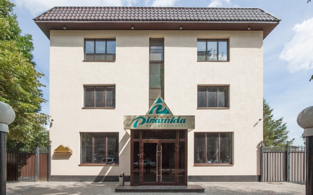 Piramida Hotel