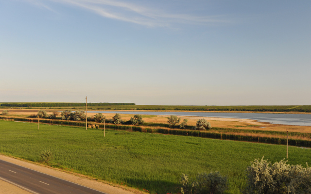 Zamok Azov Hotel