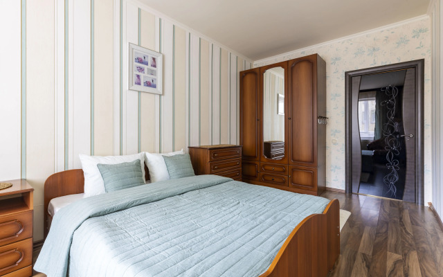 Апартаменты на Моисеенко 3 DereMRents ДереМРентс