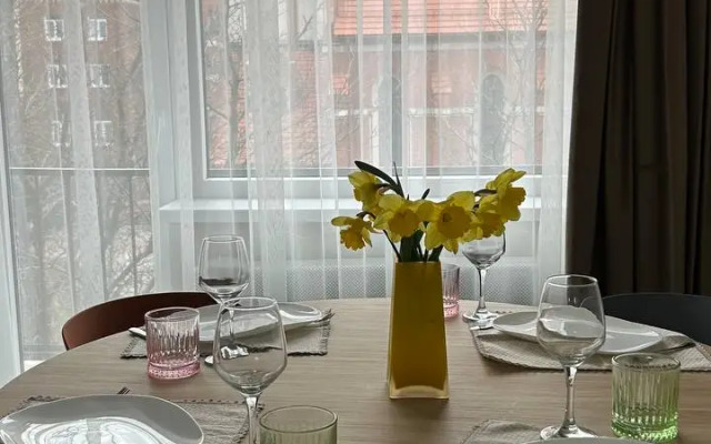 Квартира Стильная с Видом на Кирху Святого Семейства