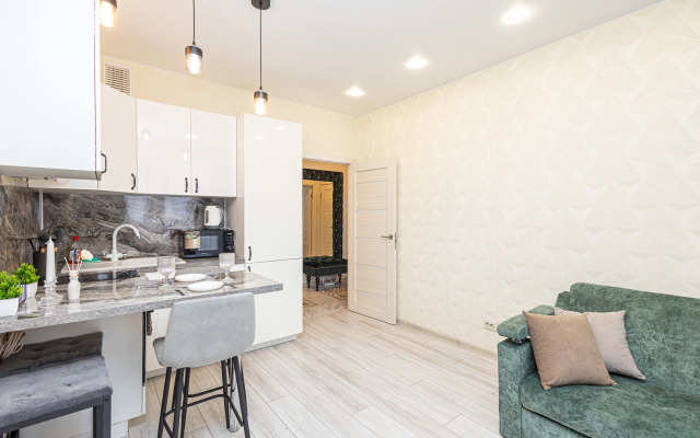 Квартира рядом с теннисным кортом и парком Сибирь House