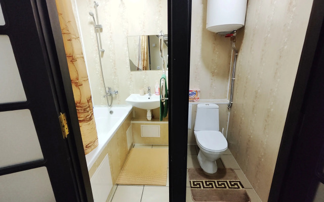 Na Ulitse Krasnykh Partizan 17 Apartament