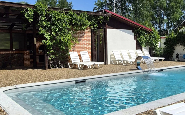 Kamenny Tsvetok Guest House
