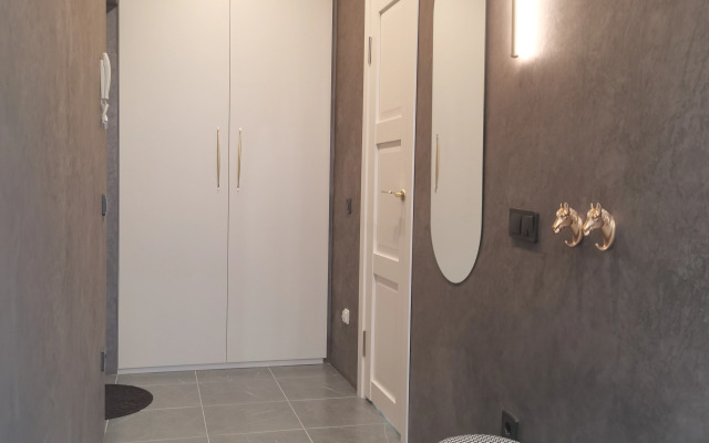 Апартаменты Еsenia Home - White Horce