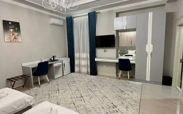 Hotel Nur Makon