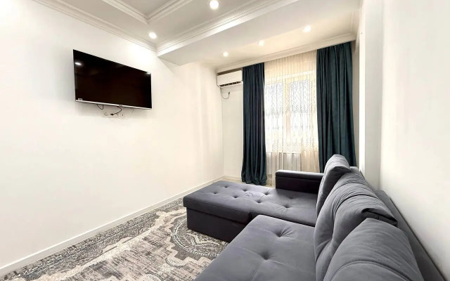 Uyutnye Apartamenty Zhumabeka 233, Apartments