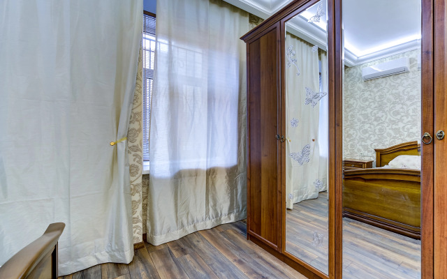 Апартаменты Студия Делюкс на Караванной в самом центре