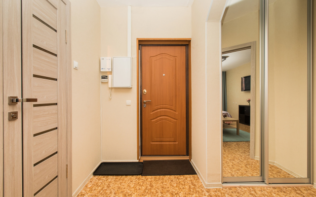 Апартаменты на Родионова 165к12