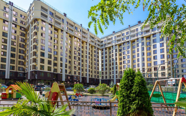 Uyutnaya vozle gornoj reki. Kvatro 28 Flat