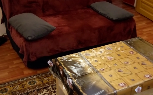 Dvukhkomnatnaya Ulitsa Ispanskikh Rabochikh 31 Flat