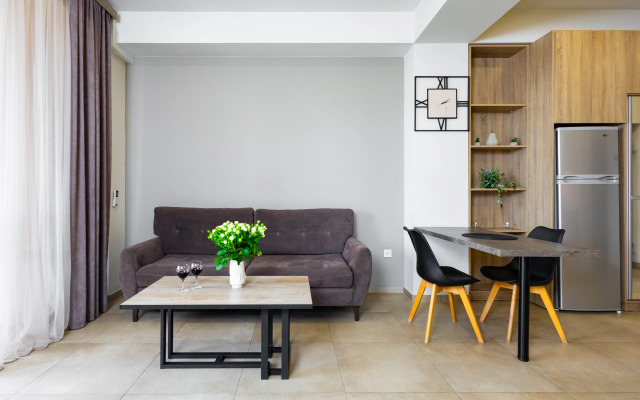 S Sovremennym Dizaynom Na Ulitse Kokhbatsi, Ko1617 Flat