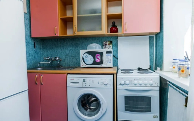 Na Kholodilnoy Ulitse 57a Flat