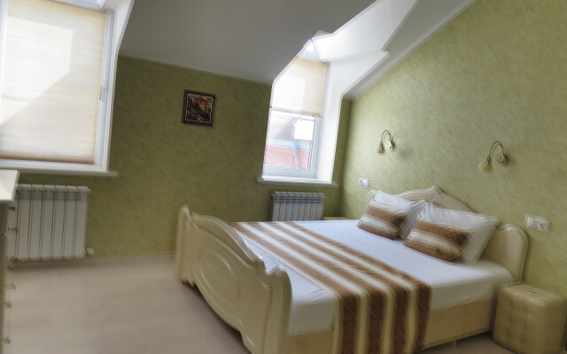 Lyubimy Dom Guest House