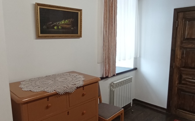 Dvuhkomnatnye v Usad'be Malysheva M.M. Apartment