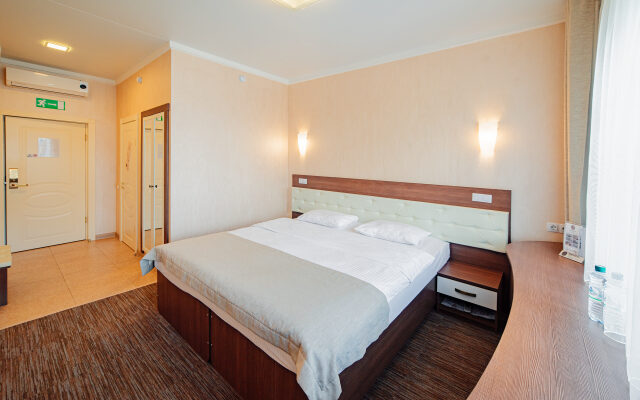 Shato City Hotel