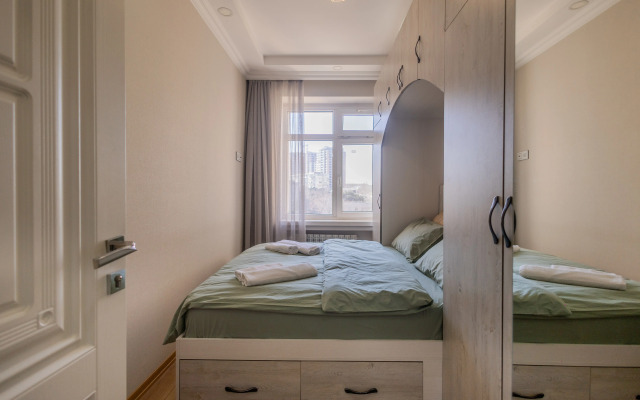 Dvukhspalnie S Gostinoy Komnatoy V Tsentre Goroda Apartments