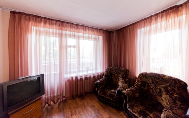 Апартаменты Двухкомнатная квартира пр. Кирова 60 СУПЕР-ЭКОНОМ