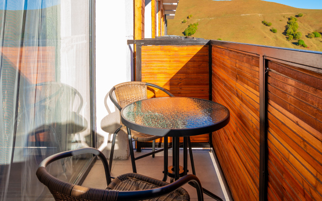 Touch The Mountains Twins New Gudauri Hotel