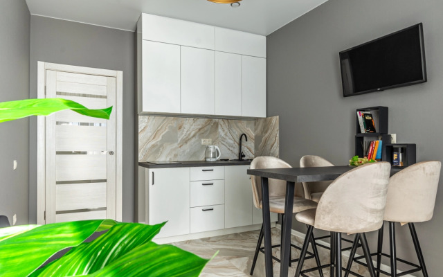 Dobro Pozhalovat Velyur ryadom s M4 Apartments