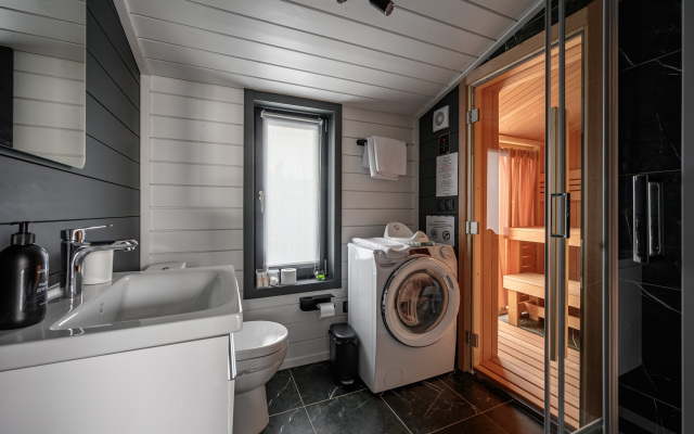 Garnet Holiday. Mir Mini-Hotel
