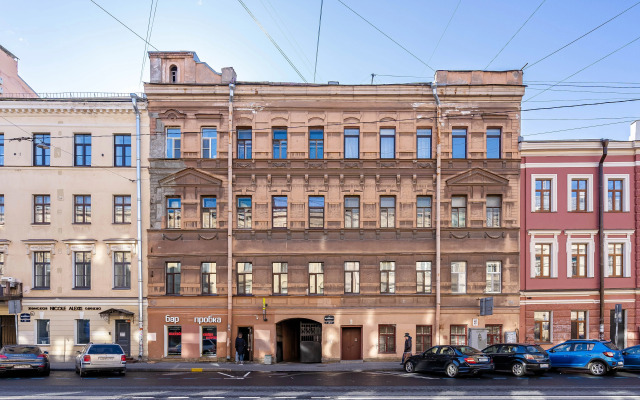 Studiya S Dizaynerskim Remontom V Centre Flat