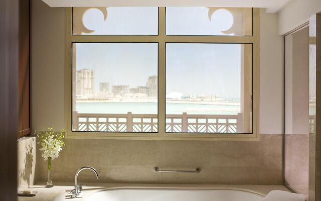 Grand Hyatt Doha Hotel & Villas