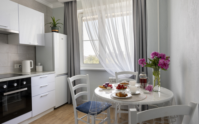 Na Plescheeva 8 Apartments