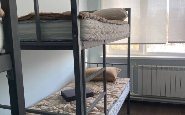 Свои Люди Hostel
