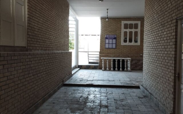 Isfan Guest House
