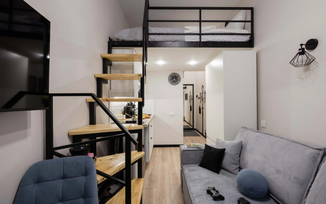 Квартира Студия с Большим Диваном