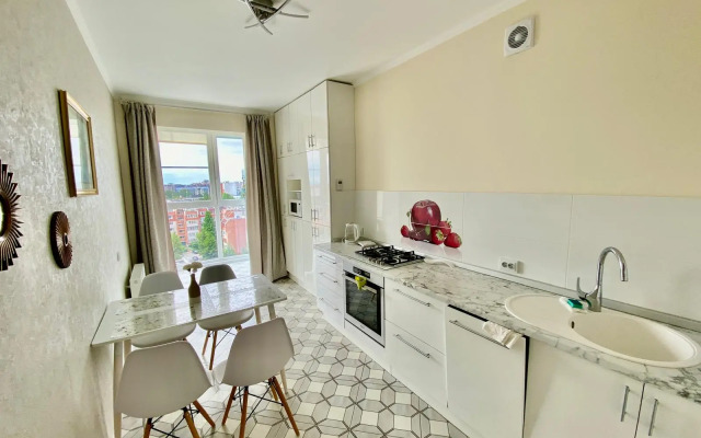 Апартаменты Современная Квартира Рядом с Верхним Озером