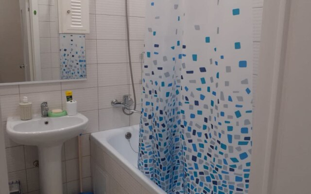 Live-In-Comfort Na Vysotnoy 9-17 Flat