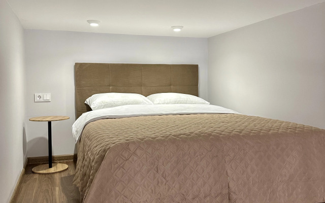 Апартаменты Малая Морская 6