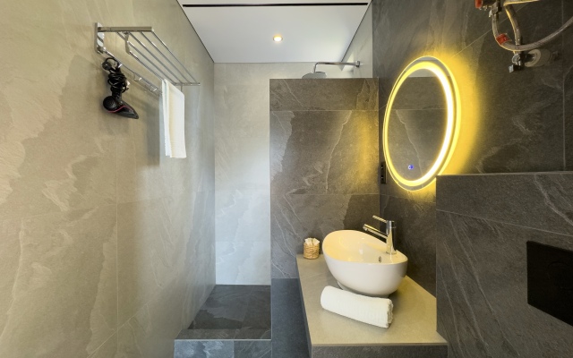 Eco Life Hotel