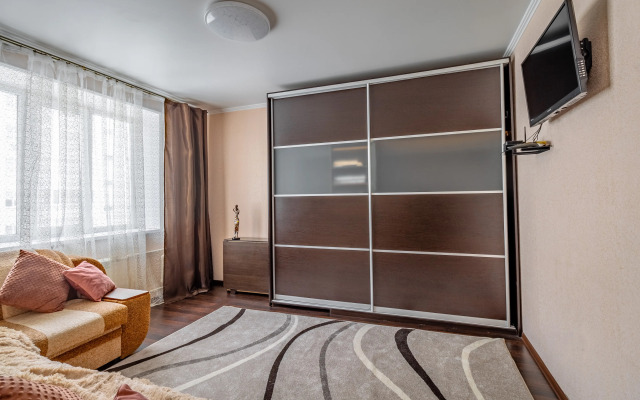 S Dushoy Apartments