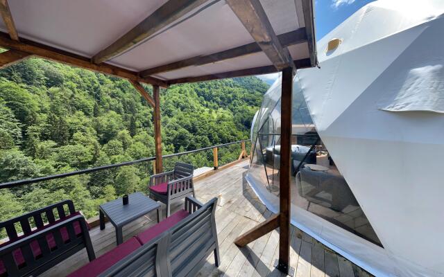 Kaledome orman evleri Glamping