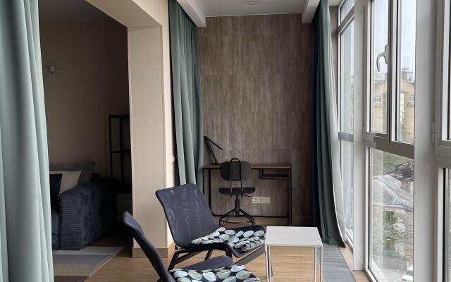 Апартаменты Двухкомнатные в Центре с Панорамным Видом 6 Этаж