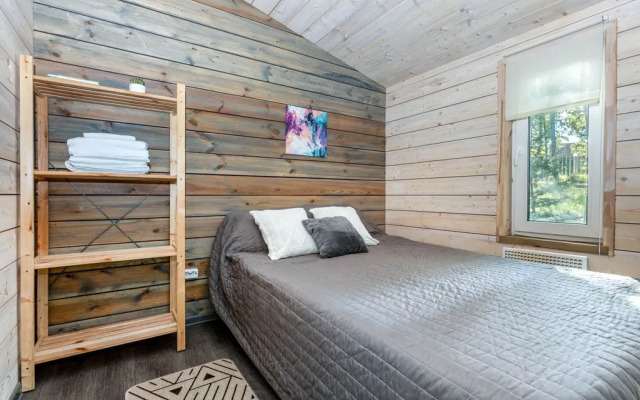 Частный дом у озера Кипень