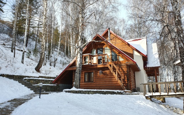 Kamenny Tsvetok Guest House