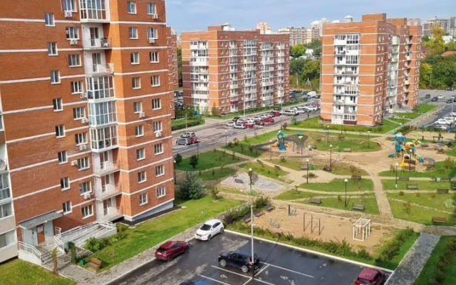 Na 65-Letiya Pobedy  Flat