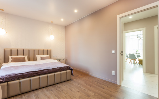 Presstizh S Dvumya Spalnyami Apartments