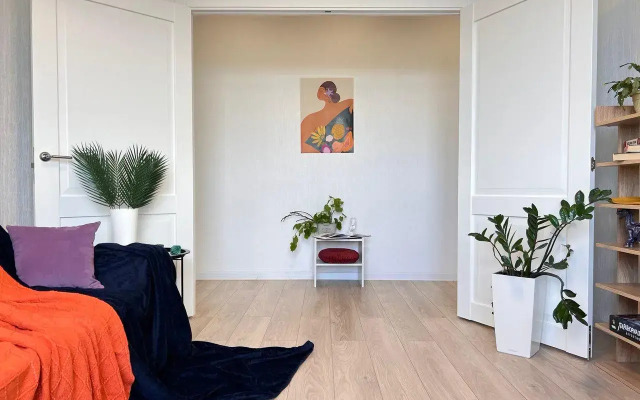 Квартира Комфортная двушка на Берзарина 32