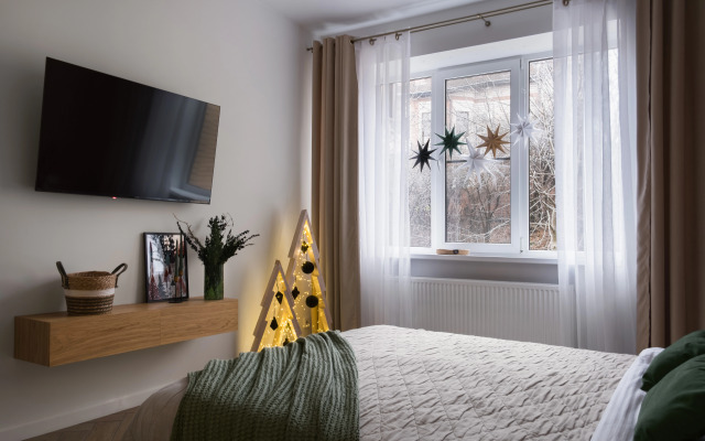 Studiya Olive U Ozera Flat