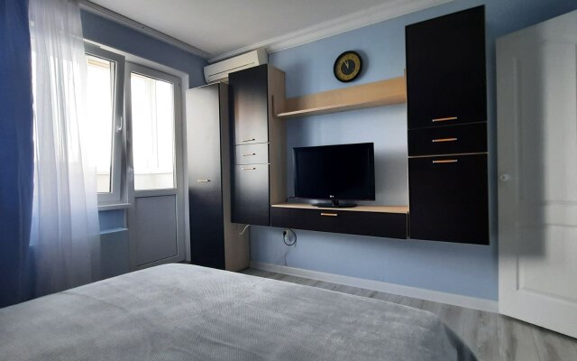 Двухкомнатная квартира с Балконом и Видом на Море